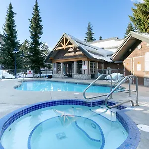  Apartment Glaciers Reach By Allseason Vacation Canada